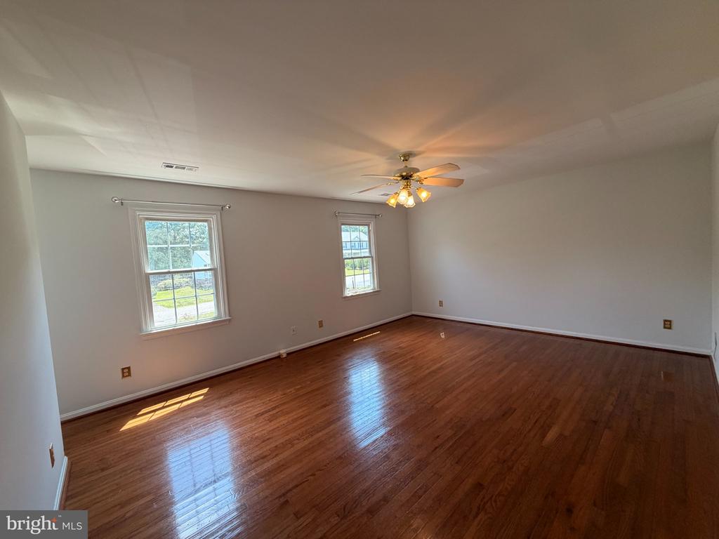 11926 WOODLAND VIEW DR, FREDERICKSBURG, Virginia 22407, 4 Bedrooms Bedrooms, ,2 BathroomsBathrooms,Residential,11926 WOODLAND VIEW DR,VASP2043744 MLS # VASP2043744 11926 WOODLAND VIEW DR, FREDERICKSBURG, Virginia 22407, 4 Bedrooms Bedrooms, ,2 BathroomsBathrooms,Residential,11926 WOODLAND VIEW DR,VASP2043744 MLS # VASP2043744