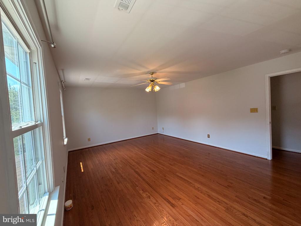 11926 WOODLAND VIEW DR, FREDERICKSBURG, Virginia 22407, 4 Bedrooms Bedrooms, ,2 BathroomsBathrooms,Residential,11926 WOODLAND VIEW DR,VASP2043744 MLS # VASP2043744 11926 WOODLAND VIEW DR, FREDERICKSBURG, Virginia 22407, 4 Bedrooms Bedrooms, ,2 BathroomsBathrooms,Residential,11926 WOODLAND VIEW DR,VASP2043744 MLS # VASP2043744