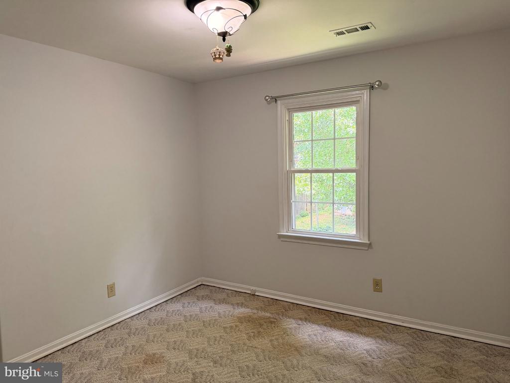 11926 WOODLAND VIEW DR, FREDERICKSBURG, Virginia 22407, 4 Bedrooms Bedrooms, ,2 BathroomsBathrooms,Residential,11926 WOODLAND VIEW DR,VASP2043744 MLS # VASP2043744 11926 WOODLAND VIEW DR, FREDERICKSBURG, Virginia 22407, 4 Bedrooms Bedrooms, ,2 BathroomsBathrooms,Residential,11926 WOODLAND VIEW DR,VASP2043744 MLS # VASP2043744