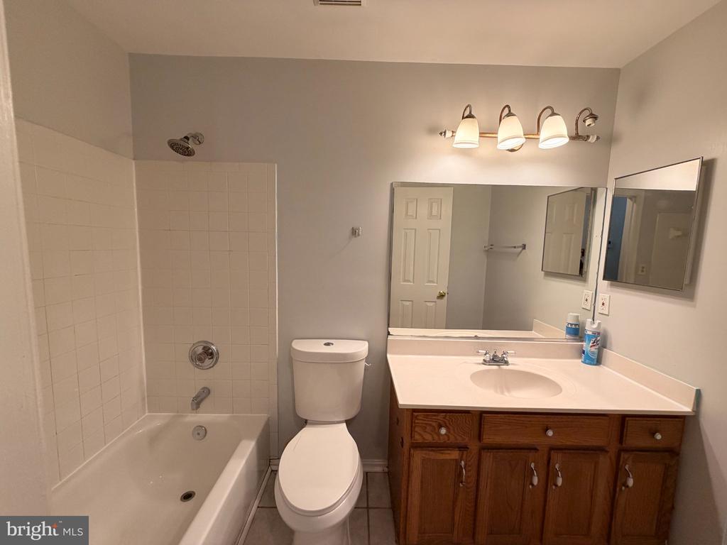 11926 WOODLAND VIEW DR, FREDERICKSBURG, Virginia 22407, 4 Bedrooms Bedrooms, ,2 BathroomsBathrooms,Residential,11926 WOODLAND VIEW DR,VASP2043744 MLS # VASP2043744 11926 WOODLAND VIEW DR, FREDERICKSBURG, Virginia 22407, 4 Bedrooms Bedrooms, ,2 BathroomsBathrooms,Residential,11926 WOODLAND VIEW DR,VASP2043744 MLS # VASP2043744