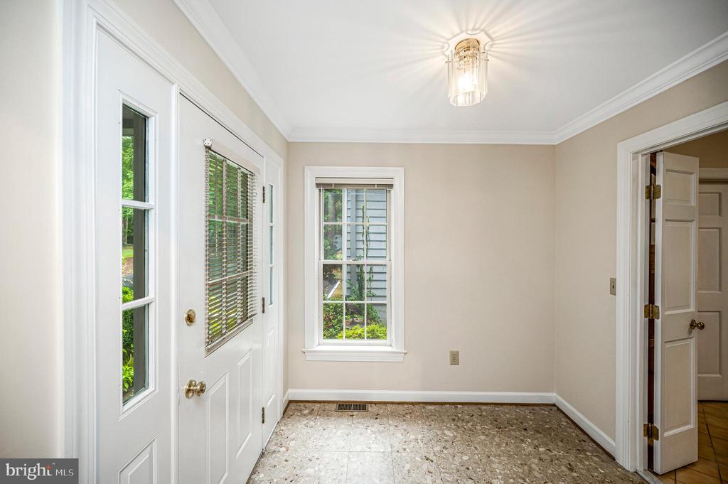 141 LARKSPUR LN, LOCUST GROVE, Virginia 22508, 3 Bedrooms Bedrooms, ,2 BathroomsBathrooms,Residential,141 LARKSPUR LN,VAOR2014676 MLS # VAOR2014676 141 LARKSPUR LN, LOCUST GROVE, Virginia 22508, 3 Bedrooms Bedrooms, ,2 BathroomsBathrooms,Residential,141 LARKSPUR LN,VAOR2014676 MLS # VAOR2014676