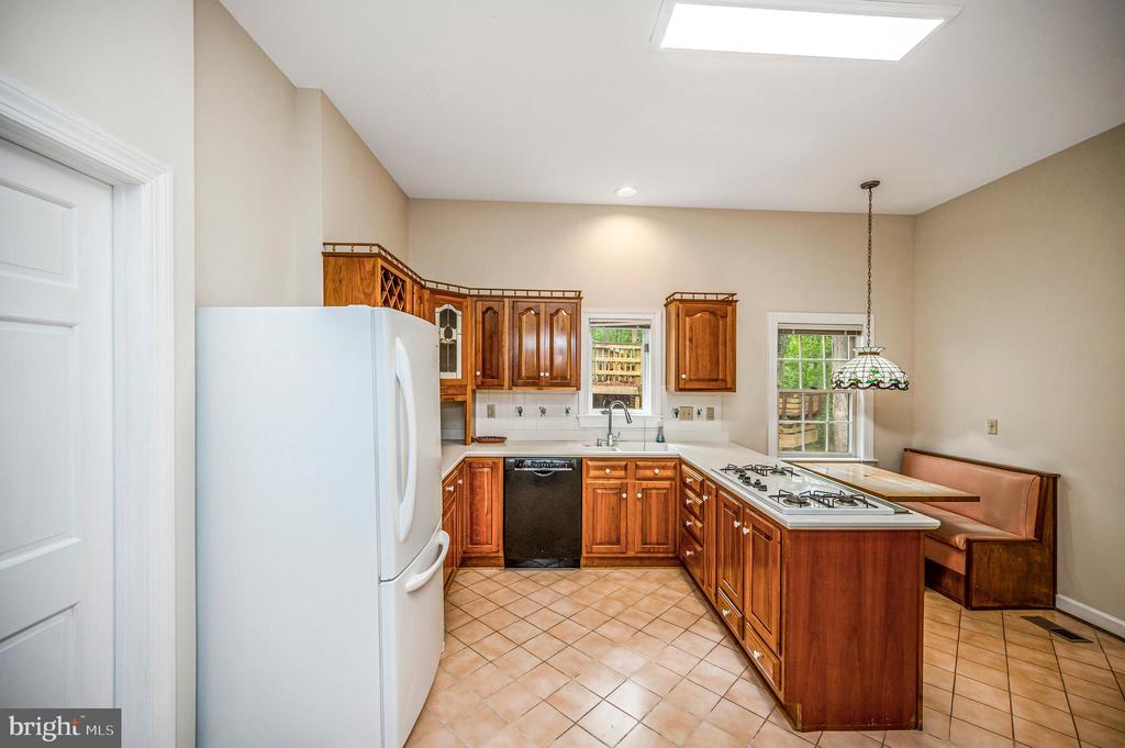 141 LARKSPUR LN, LOCUST GROVE, Virginia 22508, 3 Bedrooms Bedrooms, ,2 BathroomsBathrooms,Residential,141 LARKSPUR LN,VAOR2014676 MLS # VAOR2014676 141 LARKSPUR LN, LOCUST GROVE, Virginia 22508, 3 Bedrooms Bedrooms, ,2 BathroomsBathrooms,Residential,141 LARKSPUR LN,VAOR2014676 MLS # VAOR2014676