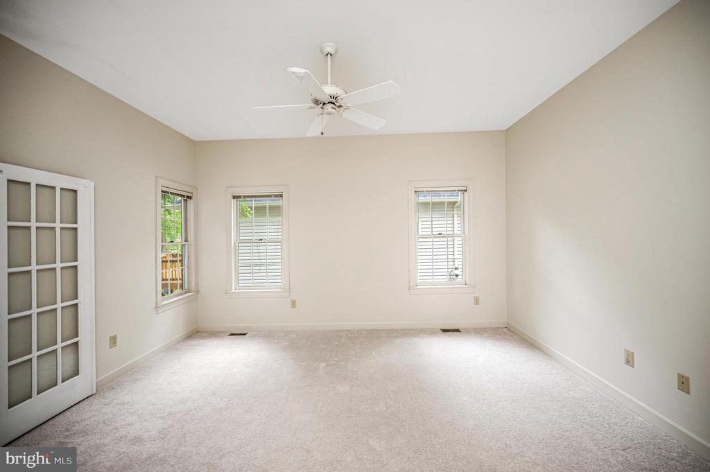 141 LARKSPUR LN, LOCUST GROVE, Virginia 22508, 3 Bedrooms Bedrooms, ,2 BathroomsBathrooms,Residential,141 LARKSPUR LN,VAOR2014676 MLS # VAOR2014676 141 LARKSPUR LN, LOCUST GROVE, Virginia 22508, 3 Bedrooms Bedrooms, ,2 BathroomsBathrooms,Residential,141 LARKSPUR LN,VAOR2014676 MLS # VAOR2014676