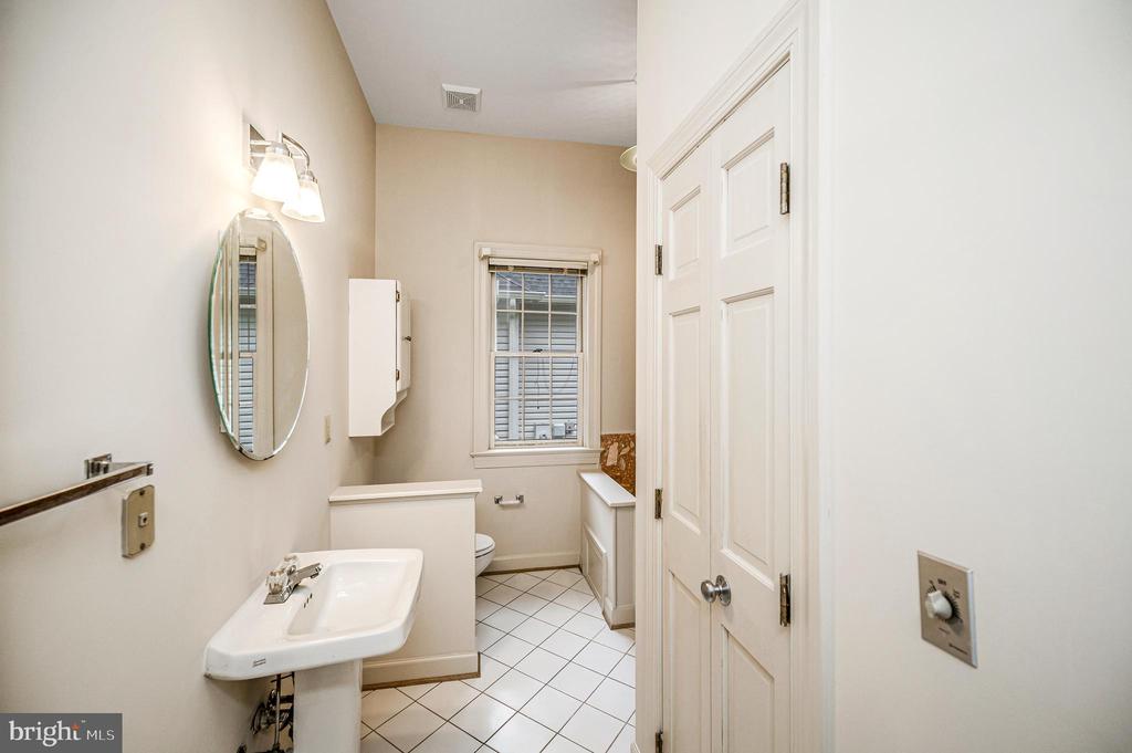 141 LARKSPUR LN, LOCUST GROVE, Virginia 22508, 3 Bedrooms Bedrooms, ,2 BathroomsBathrooms,Residential,141 LARKSPUR LN,VAOR2014676 MLS # VAOR2014676 141 LARKSPUR LN, LOCUST GROVE, Virginia 22508, 3 Bedrooms Bedrooms, ,2 BathroomsBathrooms,Residential,141 LARKSPUR LN,VAOR2014676 MLS # VAOR2014676