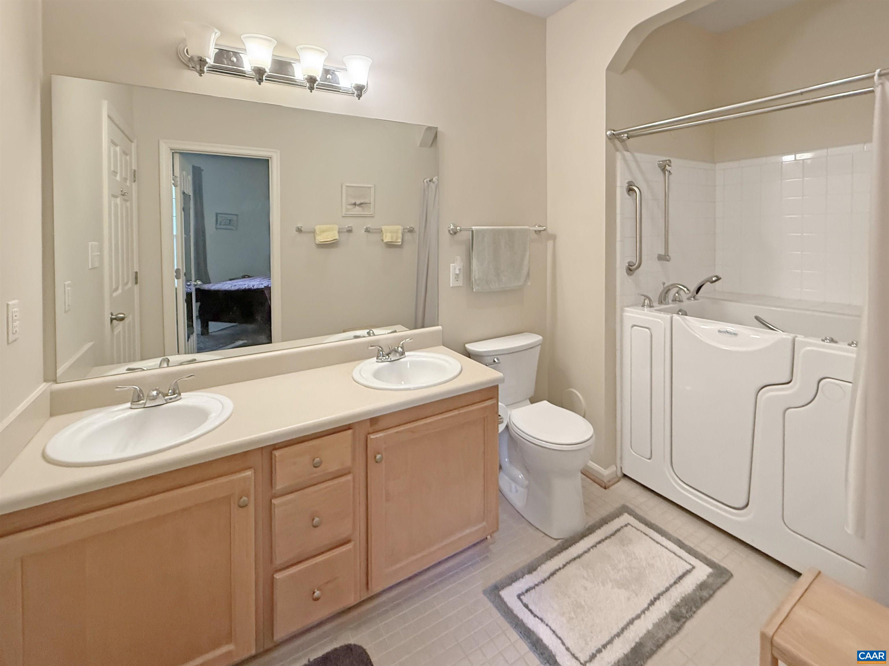 270 RIVERBEND DR, CHARLOTTESVILLE, Virginia 22911, 1 Bedroom Bedrooms, ,1 BathroomBathrooms,Residential,270 RIVERBEND DR,677847 MLS # 677847 270 RIVERBEND DR, CHARLOTTESVILLE, Virginia 22911, 1 Bedroom Bedrooms, ,1 BathroomBathrooms,Residential,270 RIVERBEND DR,677847 MLS # 677847