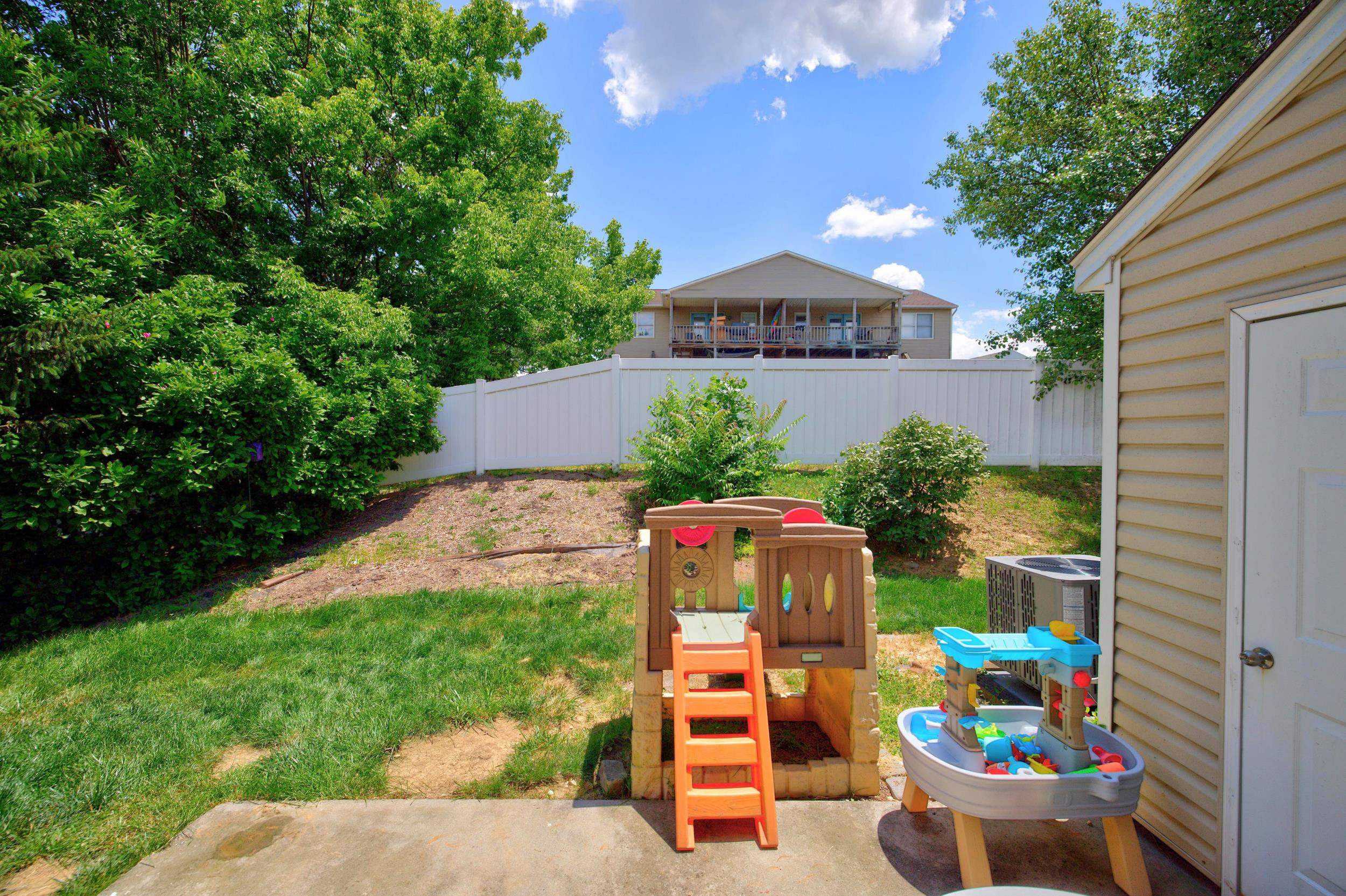 1242 SETTLERS LN, HARRISONBURG, Virginia 22802, 3 Bedrooms Bedrooms, ,2 BathroomsBathrooms,Residential,1242 Settlers Ln,1242 SETTLERS LN,679046 MLS # 679046 1242 SETTLERS LN, HARRISONBURG, Virginia 22802, 3 Bedrooms Bedrooms, ,2 BathroomsBathrooms,Residential,1242 Settlers Ln,1242 SETTLERS LN,679046 MLS # 679046