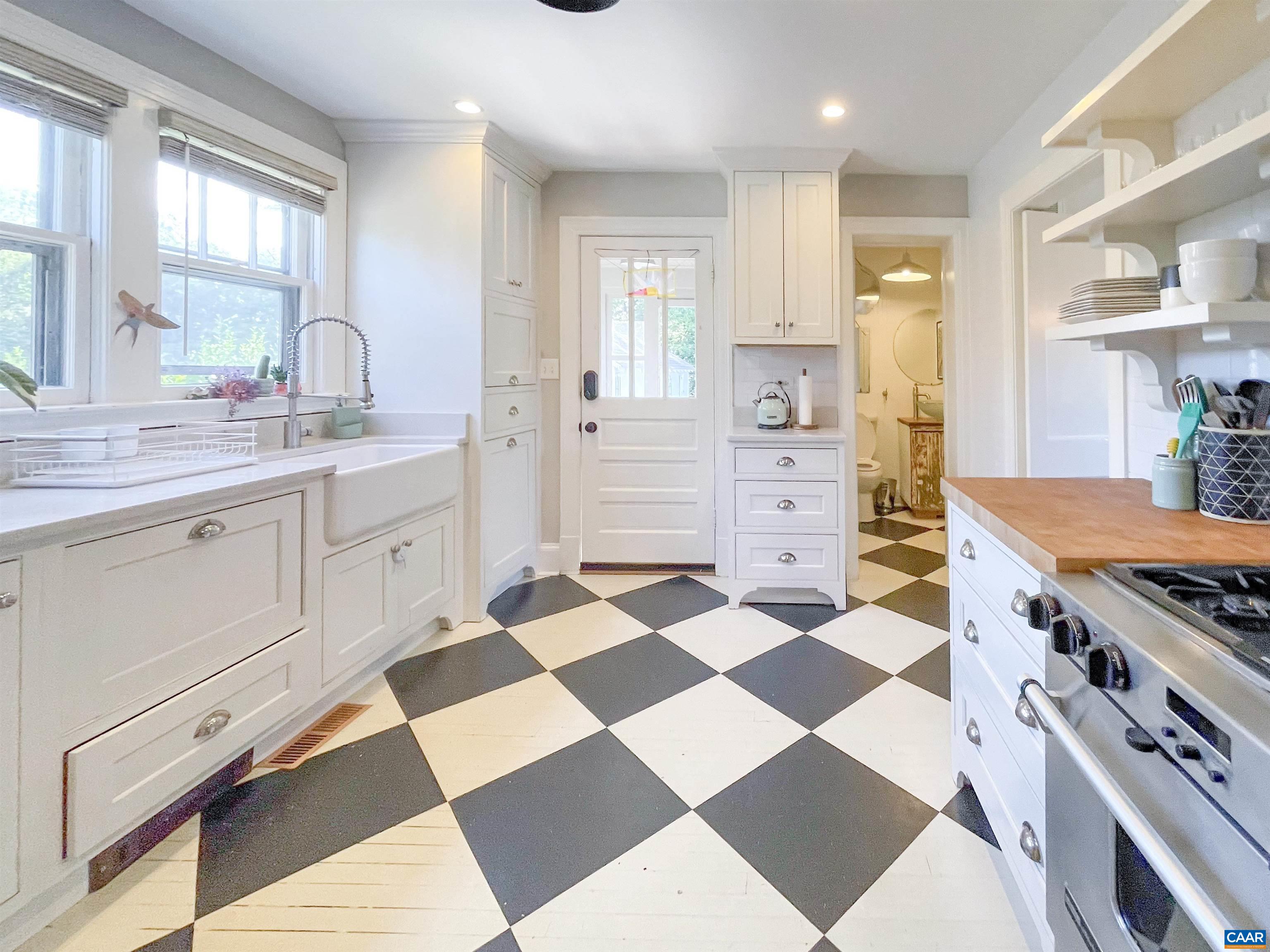 2406 JEFFERSON PARK AVE, CHARLOTTESVILLE, Virginia 22903, 3 Bedrooms Bedrooms, ,2 BathroomsBathrooms,Residential,2406 JEFFERSON PARK AVE,679250 MLS # 679250