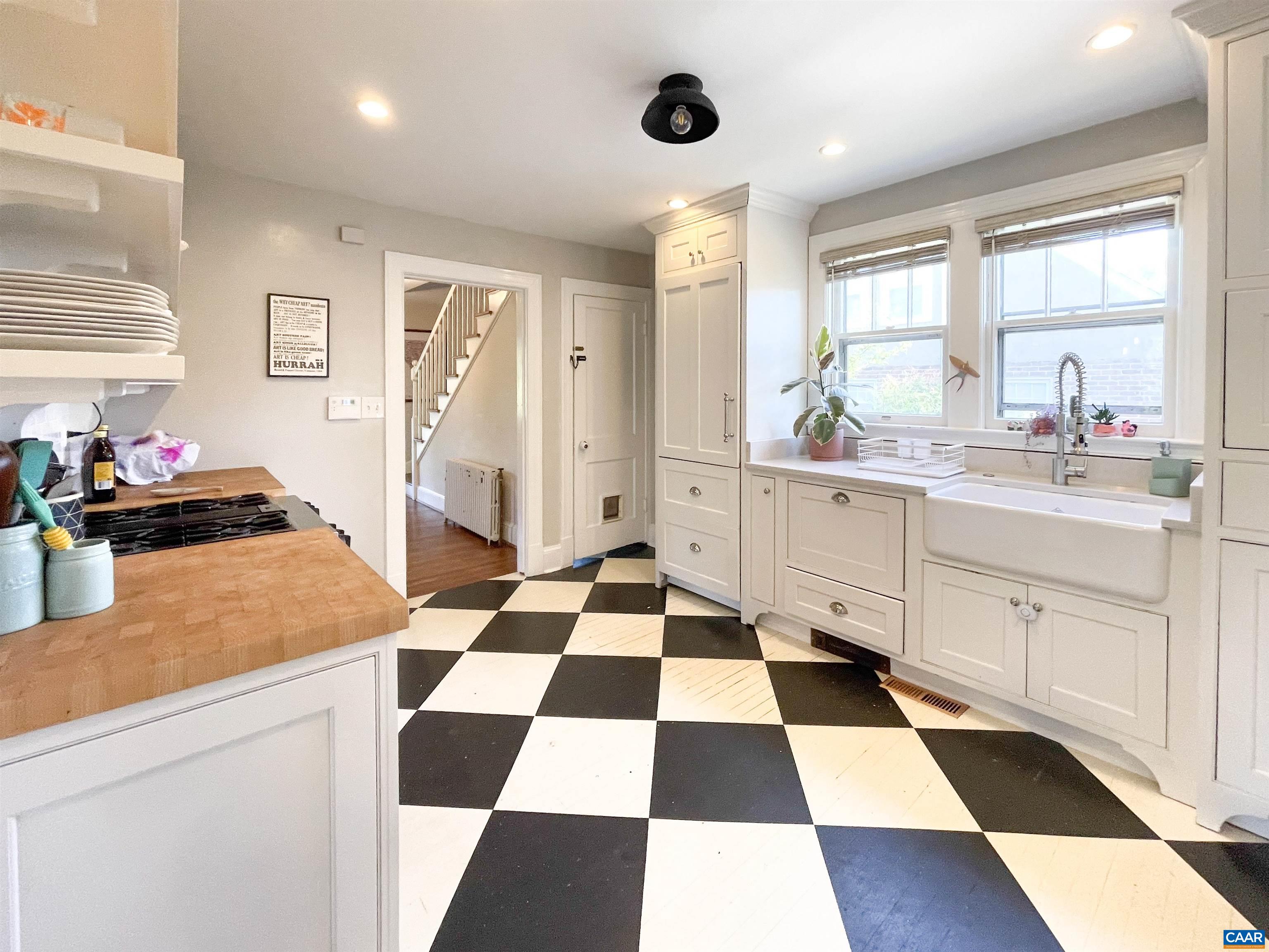 2406 JEFFERSON PARK AVE, CHARLOTTESVILLE, Virginia 22903, 3 Bedrooms Bedrooms, ,2 BathroomsBathrooms,Residential,2406 JEFFERSON PARK AVE,679250 MLS # 679250