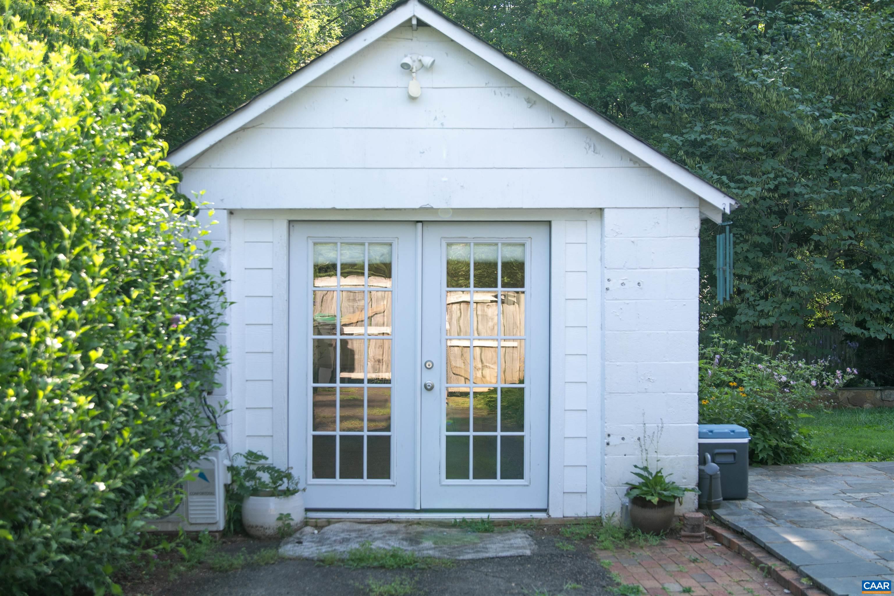 2406 JEFFERSON PARK AVE, CHARLOTTESVILLE, Virginia 22903, 3 Bedrooms Bedrooms, ,2 BathroomsBathrooms,Residential,2406 JEFFERSON PARK AVE,679250 MLS # 679250