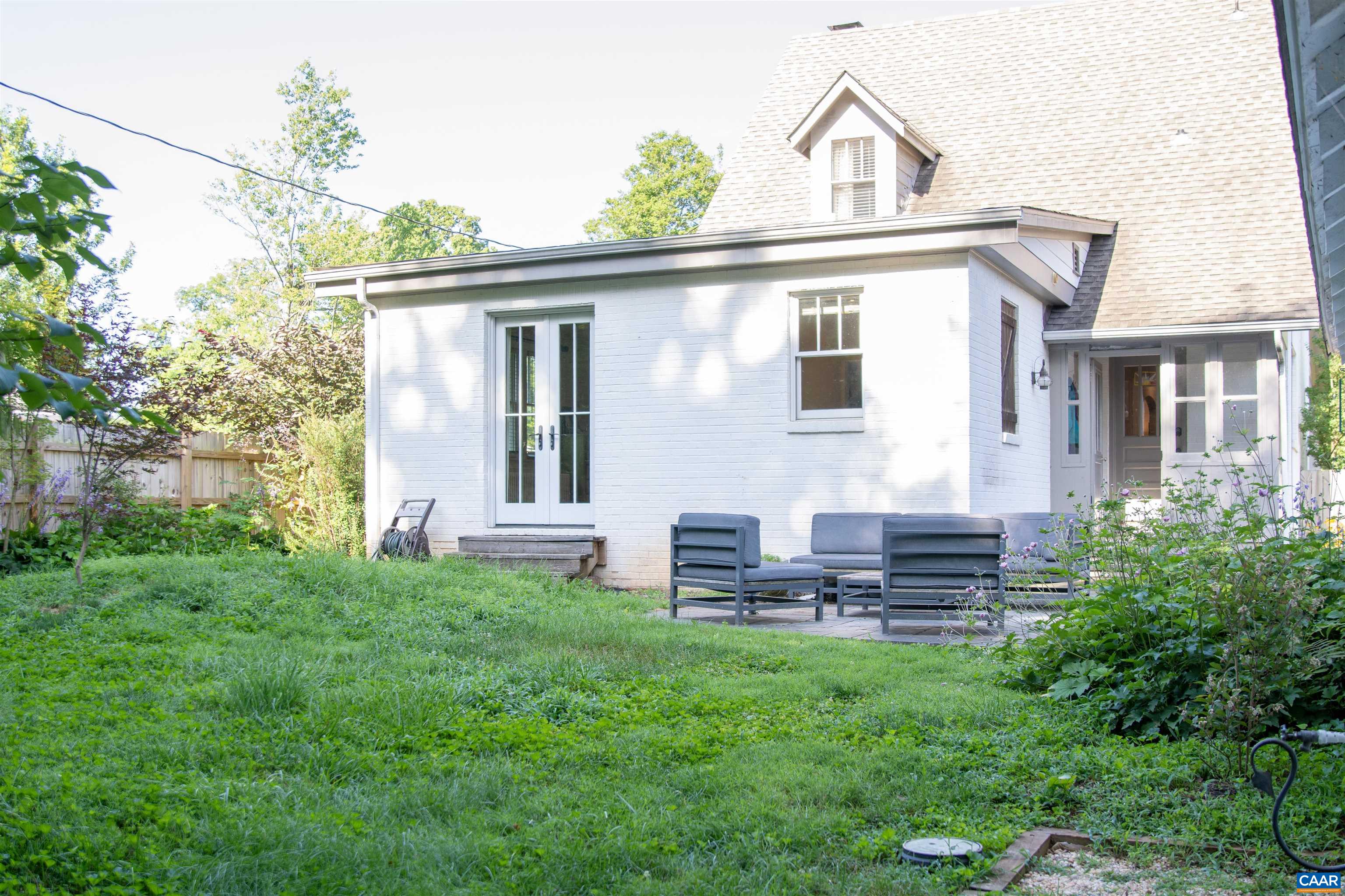 2406 JEFFERSON PARK AVE, CHARLOTTESVILLE, Virginia 22903, 3 Bedrooms Bedrooms, ,2 BathroomsBathrooms,Residential,2406 JEFFERSON PARK AVE,679250 MLS # 679250