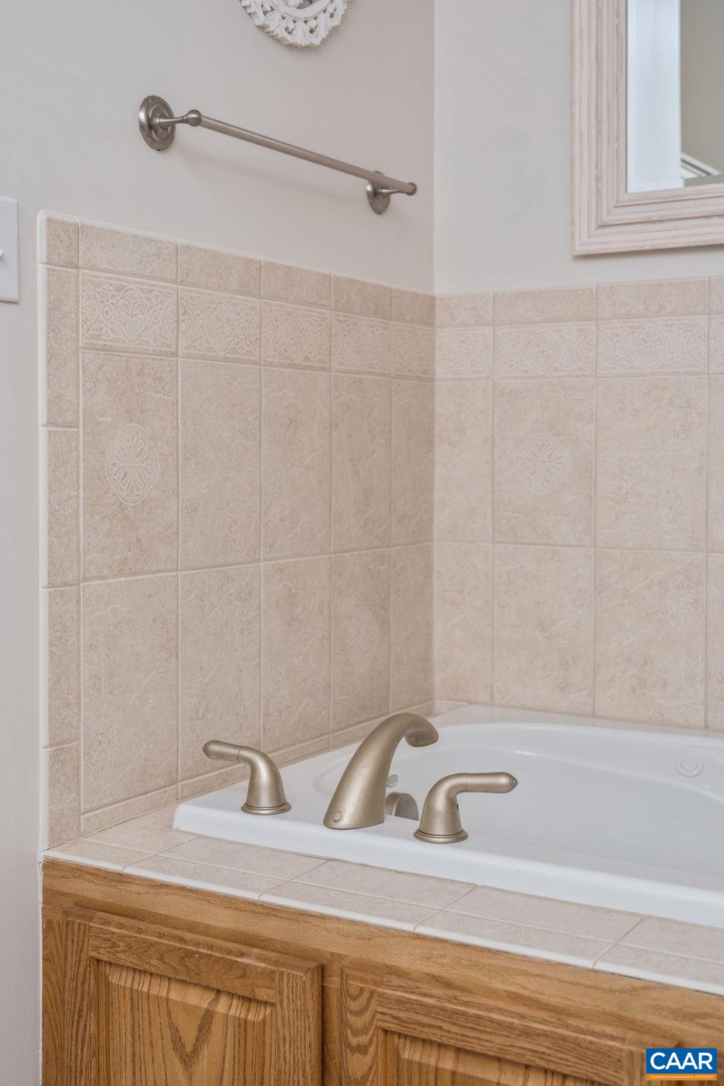 26 E PARK VIEW DR, STAUNTON, Virginia 24401, 3 Bedrooms Bedrooms, ,2 BathroomsBathrooms,Residential,26 E PARK VIEW DR,679363 MLS # 679363 26 E PARK VIEW DR, STAUNTON, Virginia 24401, 3 Bedrooms Bedrooms, ,2 BathroomsBathrooms,Residential,26 E PARK VIEW DR,679363 MLS # 679363