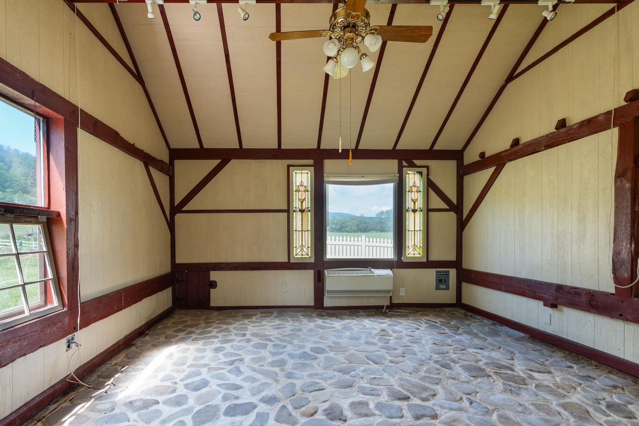 197 UNION HALL SCHOOL LN, SWOOPE, Virginia 24479, 3 Bedrooms Bedrooms, ,3 BathroomsBathrooms,Residential,Legacy Farm Estate,197 UNION HALL SCHOOL LN,679364 MLS # 679364 197 UNION HALL SCHOOL LN, SWOOPE, Virginia 24479, 3 Bedrooms Bedrooms, ,3 BathroomsBathrooms,Residential,Legacy Farm Estate,197 UNION HALL SCHOOL LN,679364 MLS # 679364