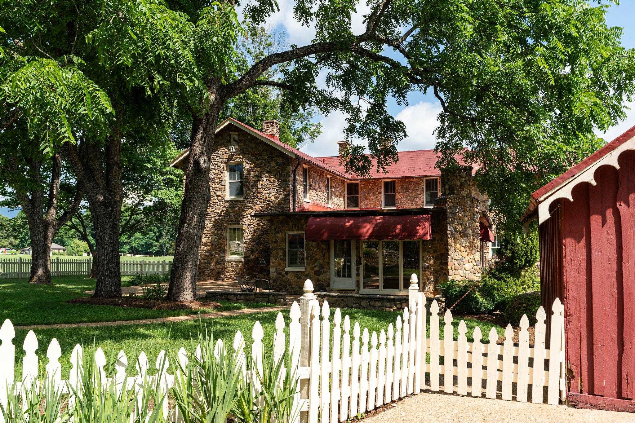 197 UNION HALL SCHOOL LN, SWOOPE, Virginia 24479, 3 Bedrooms Bedrooms, ,3 BathroomsBathrooms,Residential,Legacy Farm Estate,197 UNION HALL SCHOOL LN,679364 MLS # 679364 197 UNION HALL SCHOOL LN, SWOOPE, Virginia 24479, 3 Bedrooms Bedrooms, ,3 BathroomsBathrooms,Residential,Legacy Farm Estate,197 UNION HALL SCHOOL LN,679364 MLS # 679364