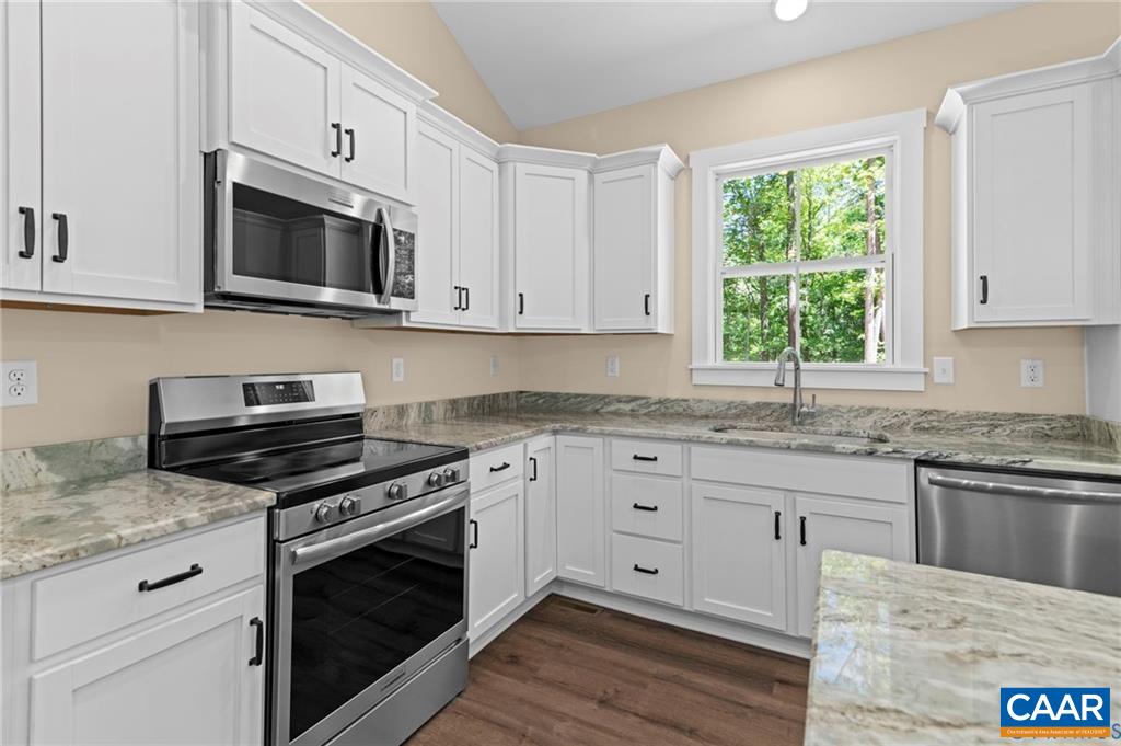 674 BRIERY WAY RD, FARMVILLE, Virginia 23901, 3 Bedrooms Bedrooms, ,2 BathroomsBathrooms,Residential,674 BRIERY WAY RD,679373 MLS # 679373 674 BRIERY WAY RD, FARMVILLE, Virginia 23901, 3 Bedrooms Bedrooms, ,2 BathroomsBathrooms,Residential,674 BRIERY WAY RD,679373 MLS # 679373
