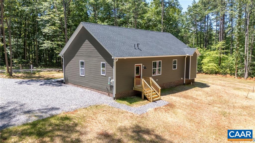 674 BRIERY WAY RD, FARMVILLE, Virginia 23901, 3 Bedrooms Bedrooms, ,2 BathroomsBathrooms,Residential,674 BRIERY WAY RD,679373 MLS # 679373 674 BRIERY WAY RD, FARMVILLE, Virginia 23901, 3 Bedrooms Bedrooms, ,2 BathroomsBathrooms,Residential,674 BRIERY WAY RD,679373 MLS # 679373