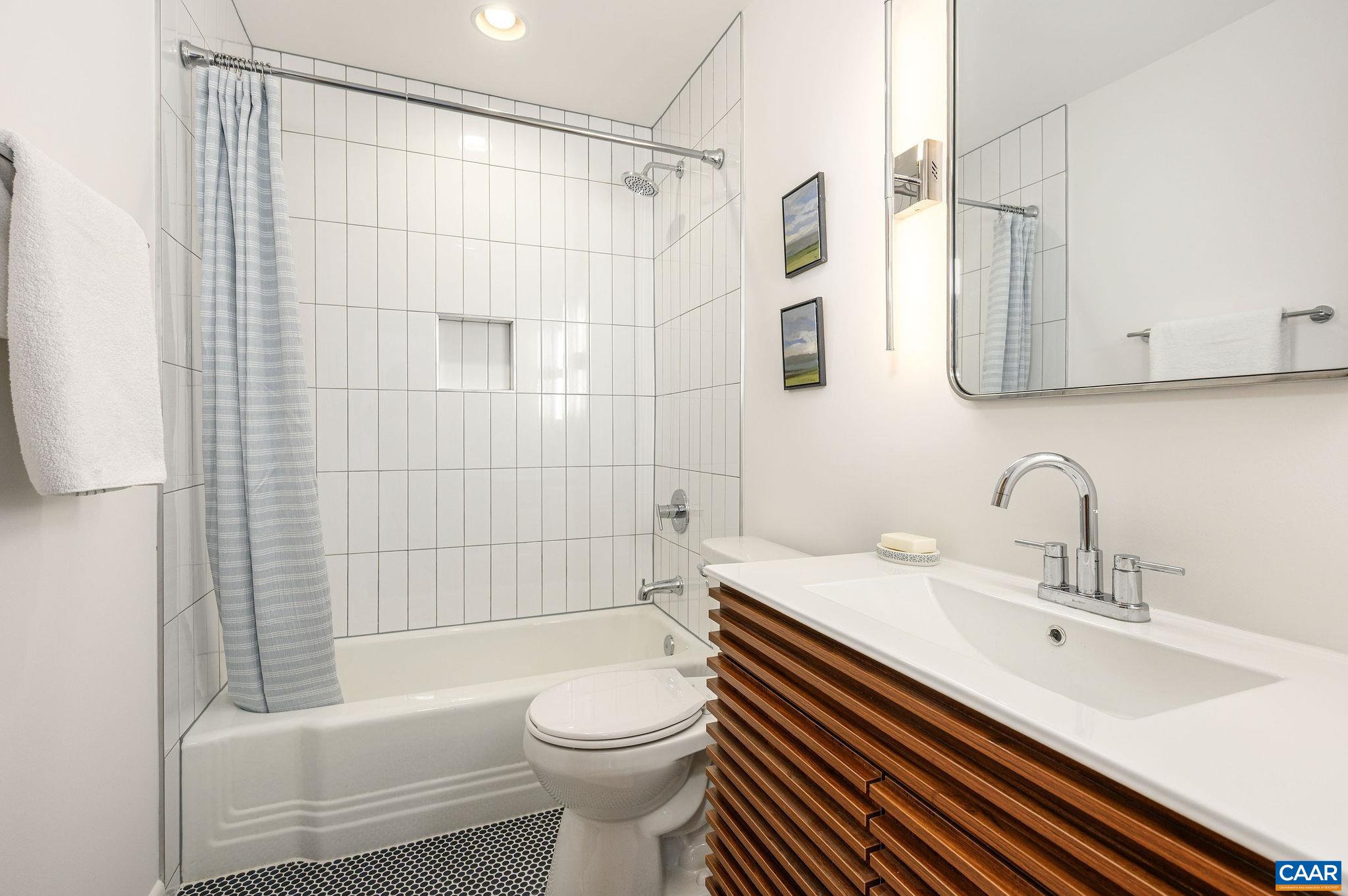 1007 SAINT CLAIR AVE, CHARLOTTESVILLE, Virginia 22901, 4 Bedrooms Bedrooms, ,3 BathroomsBathrooms,Residential,1007 SAINT CLAIR AVE,679375 MLS # 679375 1007 SAINT CLAIR AVE, CHARLOTTESVILLE, Virginia 22901, 4 Bedrooms Bedrooms, ,3 BathroomsBathrooms,Residential,1007 SAINT CLAIR AVE,679375 MLS # 679375