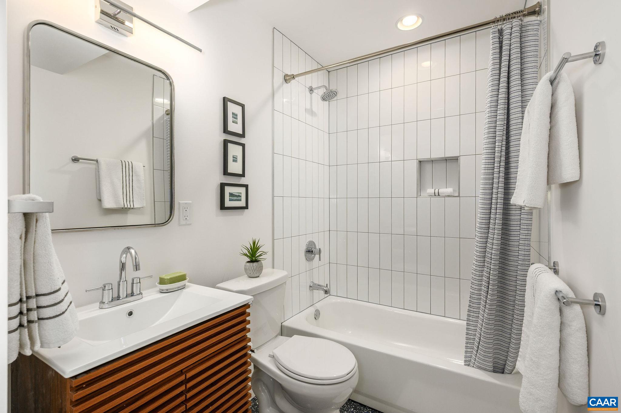 1007 SAINT CLAIR AVE, CHARLOTTESVILLE, Virginia 22901, 4 Bedrooms Bedrooms, ,3 BathroomsBathrooms,Residential,1007 SAINT CLAIR AVE,679375 MLS # 679375 1007 SAINT CLAIR AVE, CHARLOTTESVILLE, Virginia 22901, 4 Bedrooms Bedrooms, ,3 BathroomsBathrooms,Residential,1007 SAINT CLAIR AVE,679375 MLS # 679375