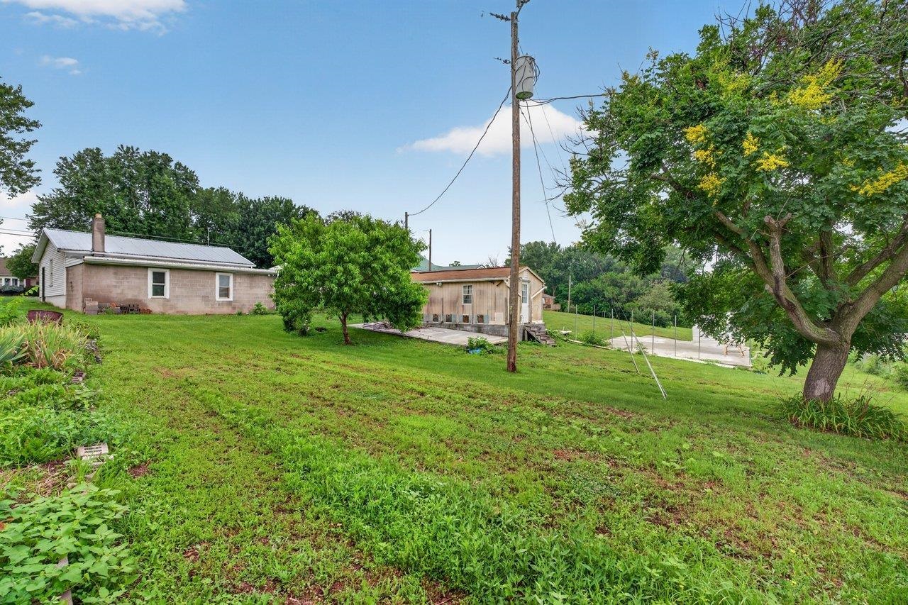 10402 PHILLIPS STORE RD, BROADWAY, Virginia 22815, 4 Bedrooms Bedrooms, ,2 BathroomsBathrooms,Residential,10402 PHILLIPS STORE RD,679380 MLS # 679380