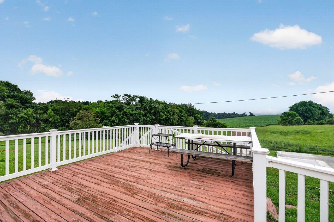 10402 PHILLIPS STORE RD, BROADWAY, Virginia 22815, 4 Bedrooms Bedrooms, ,2 BathroomsBathrooms,Residential,10402 PHILLIPS STORE RD,679380 MLS # 679380