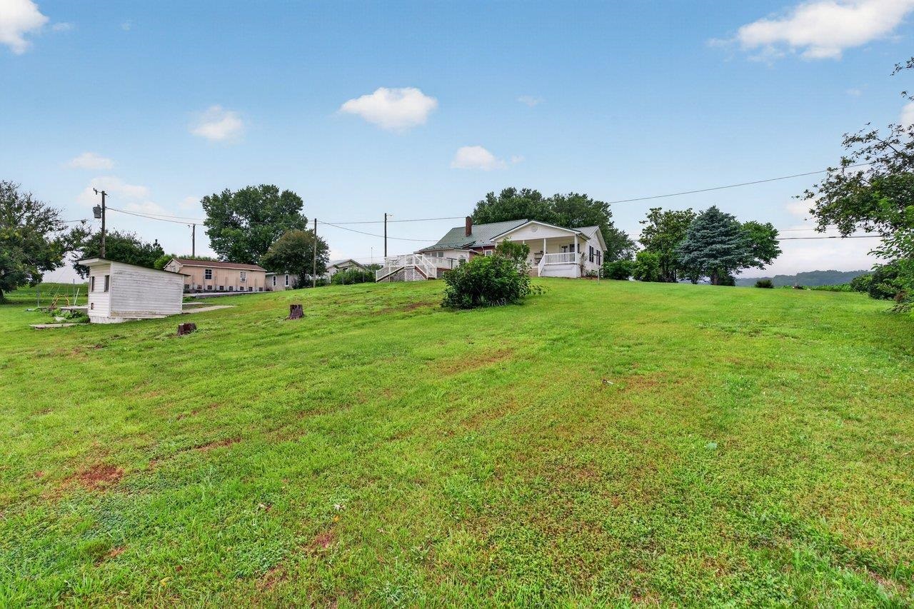 10402 PHILLIPS STORE RD, BROADWAY, Virginia 22815, 4 Bedrooms Bedrooms, ,2 BathroomsBathrooms,Residential,10402 PHILLIPS STORE RD,679380 MLS # 679380