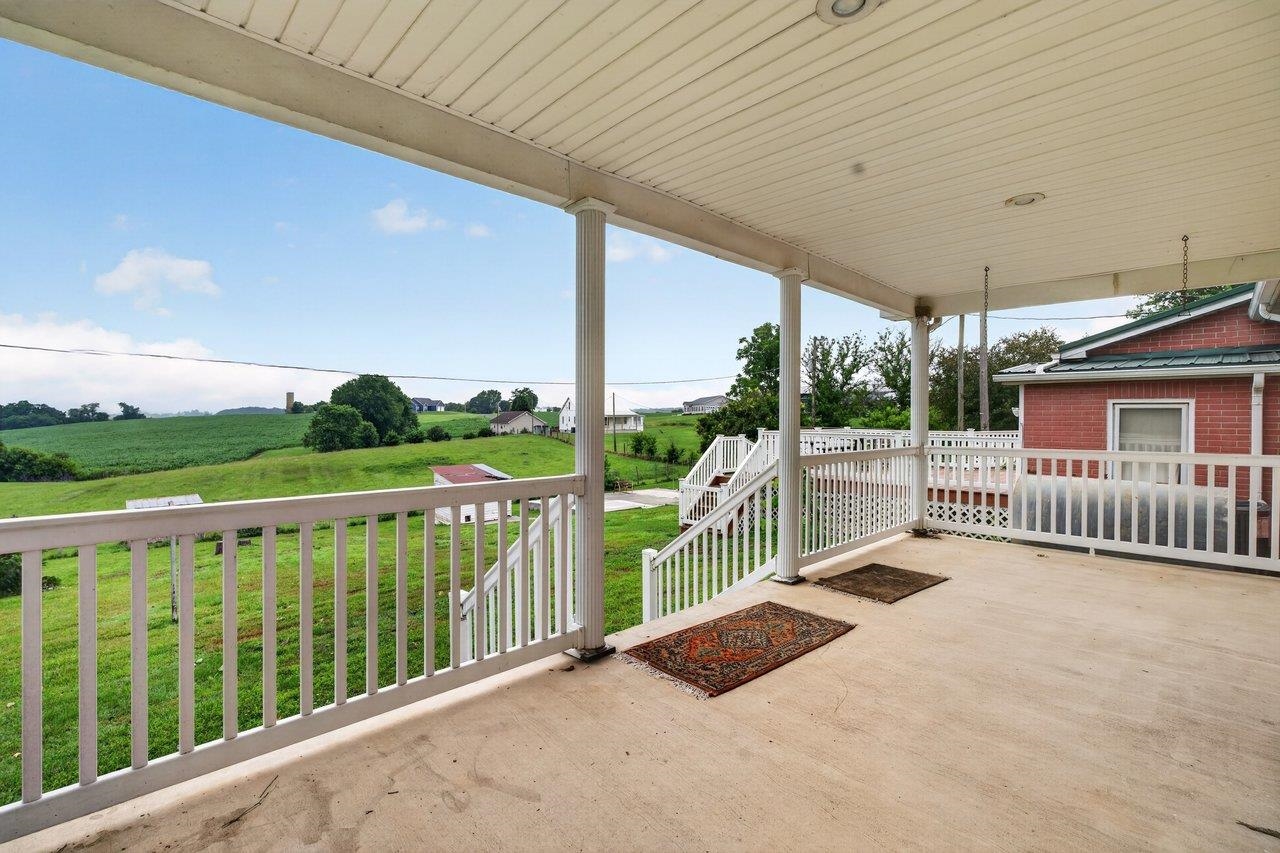 10402 PHILLIPS STORE RD, BROADWAY, Virginia 22815, 4 Bedrooms Bedrooms, ,2 BathroomsBathrooms,Residential,10402 PHILLIPS STORE RD,679380 MLS # 679380