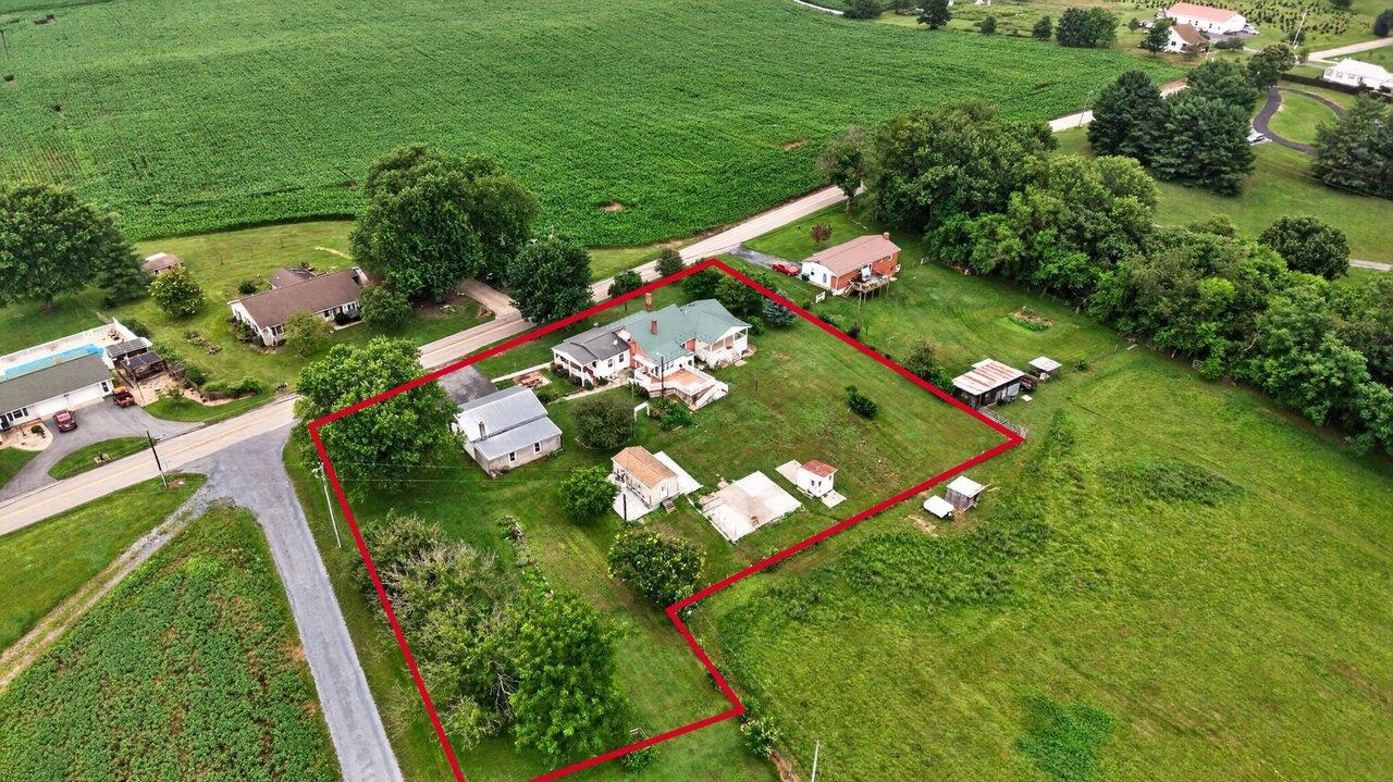 10402 PHILLIPS STORE RD, BROADWAY, Virginia 22815, 4 Bedrooms Bedrooms, ,2 BathroomsBathrooms,Residential,10402 PHILLIPS STORE RD,679380 MLS # 679380