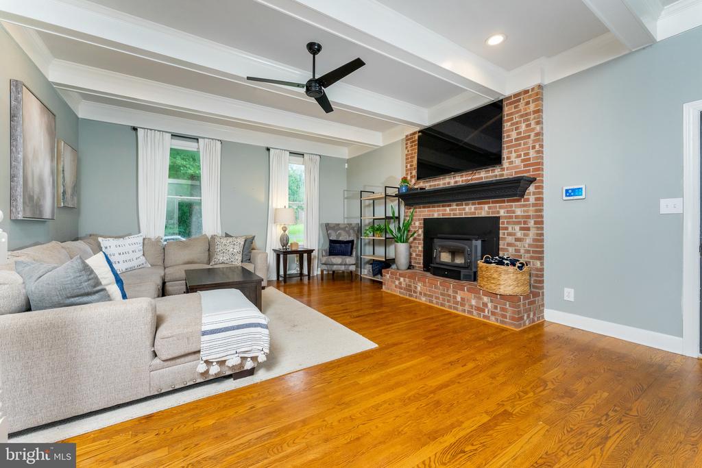 8464 TURKEY RUN DR, WARRENTON, Virginia 20187, 4 Bedrooms Bedrooms, ,3 BathroomsBathrooms,Residential,8464 TURKEY RUN DR,VAFQ2022964 MLS # VAFQ2022964 8464 TURKEY RUN DR, WARRENTON, Virginia 20187, 4 Bedrooms Bedrooms, ,3 BathroomsBathrooms,Residential,8464 TURKEY RUN DR,VAFQ2022964 MLS # VAFQ2022964