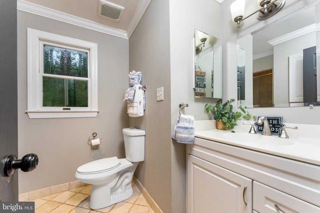 8464 TURKEY RUN DR, WARRENTON, Virginia 20187, 4 Bedrooms Bedrooms, ,3 BathroomsBathrooms,Residential,8464 TURKEY RUN DR,VAFQ2022964 MLS # VAFQ2022964 8464 TURKEY RUN DR, WARRENTON, Virginia 20187, 4 Bedrooms Bedrooms, ,3 BathroomsBathrooms,Residential,8464 TURKEY RUN DR,VAFQ2022964 MLS # VAFQ2022964