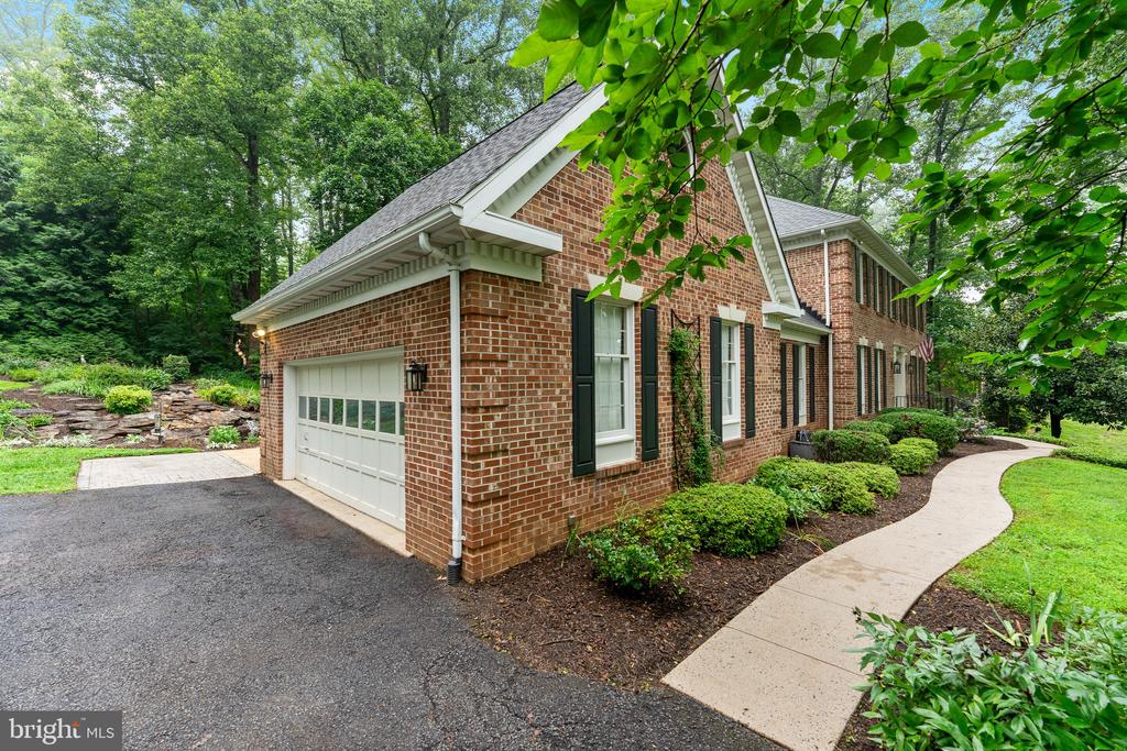 8464 TURKEY RUN DR, WARRENTON, Virginia 20187, 4 Bedrooms Bedrooms, ,3 BathroomsBathrooms,Residential,8464 TURKEY RUN DR,VAFQ2022964 MLS # VAFQ2022964 8464 TURKEY RUN DR, WARRENTON, Virginia 20187, 4 Bedrooms Bedrooms, ,3 BathroomsBathrooms,Residential,8464 TURKEY RUN DR,VAFQ2022964 MLS # VAFQ2022964
