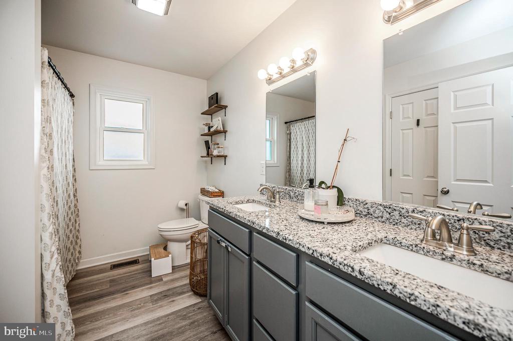 7295 CORNFIELD LN, RHOADESVILLE, Virginia 22542, 3 Bedrooms Bedrooms, ,2 BathroomsBathrooms,Residential,7295 CORNFIELD LN,VAOR2014638 MLS # VAOR2014638 7295 CORNFIELD LN, RHOADESVILLE, Virginia 22542, 3 Bedrooms Bedrooms, ,2 BathroomsBathrooms,Residential,7295 CORNFIELD LN,VAOR2014638 MLS # VAOR2014638