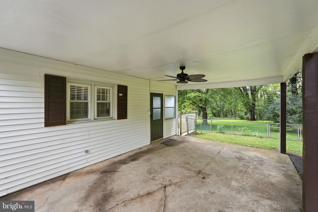 6499 BRIGGS RD, WARRENTON, Virginia 20187, 2 Bedrooms Bedrooms, ,1 BathroomBathrooms,Residential,6499 BRIGGS RD,VAFQ2022934 MLS # VAFQ2022934 6499 BRIGGS RD, WARRENTON, Virginia 20187, 2 Bedrooms Bedrooms, ,1 BathroomBathrooms,Residential,6499 BRIGGS RD,VAFQ2022934 MLS # VAFQ2022934