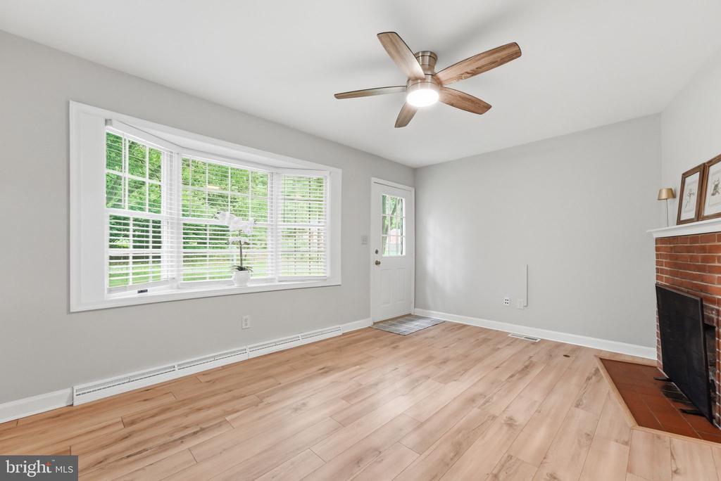 6499 BRIGGS RD, WARRENTON, Virginia 20187, 2 Bedrooms Bedrooms, ,1 BathroomBathrooms,Residential,6499 BRIGGS RD,VAFQ2022934 MLS # VAFQ2022934 6499 BRIGGS RD, WARRENTON, Virginia 20187, 2 Bedrooms Bedrooms, ,1 BathroomBathrooms,Residential,6499 BRIGGS RD,VAFQ2022934 MLS # VAFQ2022934
