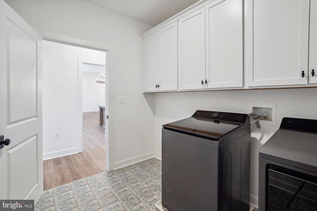 TOLER DR, NOKESVILLE, Virginia 20181, 3 Bedrooms Bedrooms, ,2 BathroomsBathrooms,Residential,TOLER DR,VAFQ2022322 MLS # VAFQ2022322 TOLER DR, NOKESVILLE, Virginia 20181, 3 Bedrooms Bedrooms, ,2 BathroomsBathrooms,Residential,TOLER DR,VAFQ2022322 MLS # VAFQ2022322