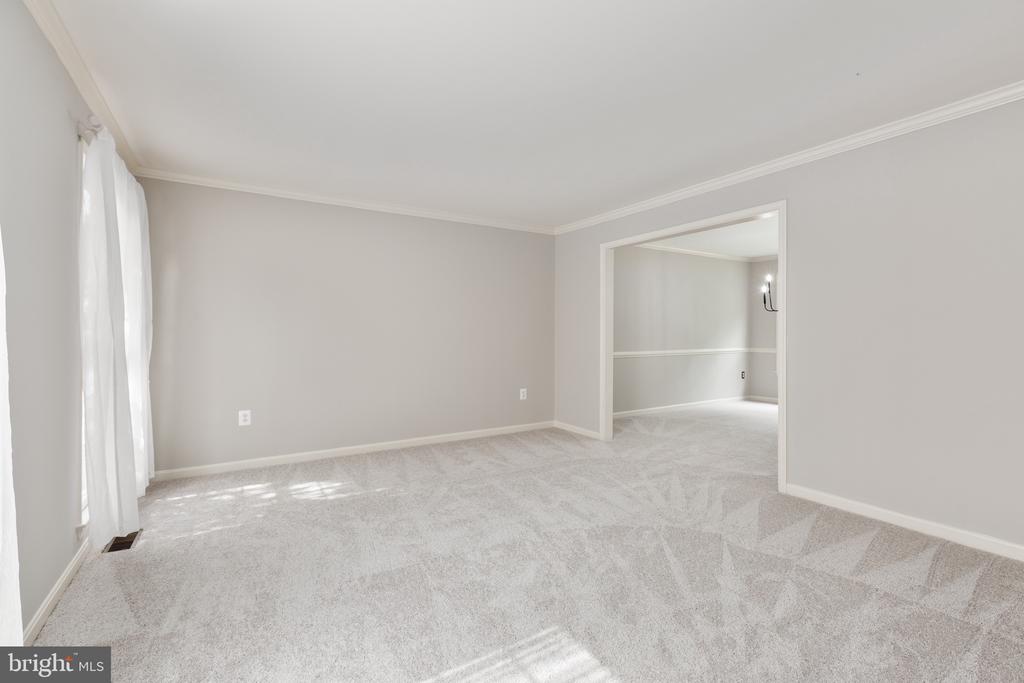3514 CARLYLE CT, FREDERICKSBURG, Virginia 22408, 5 Bedrooms Bedrooms, ,3 BathroomsBathrooms,Residential,3514 CARLYLE CT,VASP2043482 MLS # VASP2043482