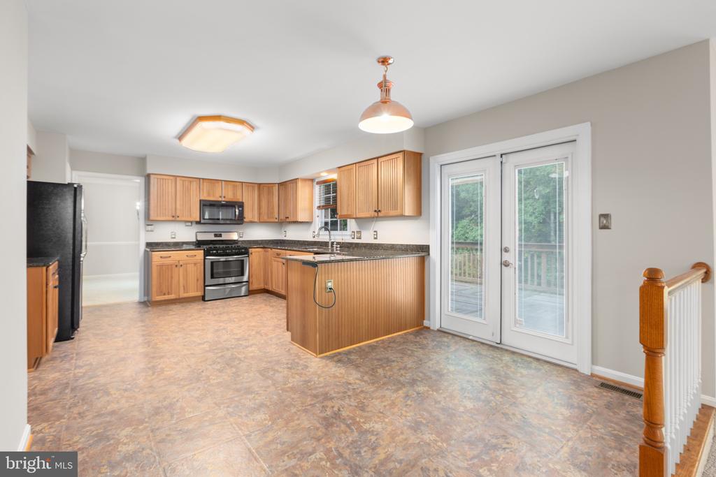 3514 CARLYLE CT, FREDERICKSBURG, Virginia 22408, 5 Bedrooms Bedrooms, ,3 BathroomsBathrooms,Residential,3514 CARLYLE CT,VASP2043482 MLS # VASP2043482