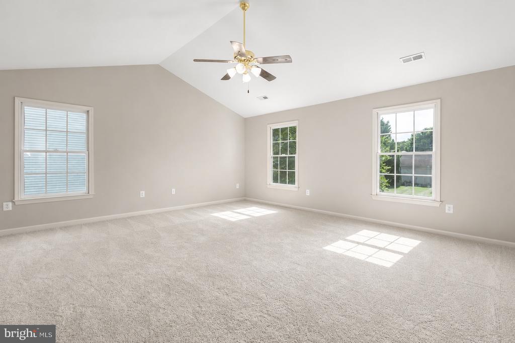 3514 CARLYLE CT, FREDERICKSBURG, Virginia 22408, 5 Bedrooms Bedrooms, ,3 BathroomsBathrooms,Residential,3514 CARLYLE CT,VASP2043482 MLS # VASP2043482