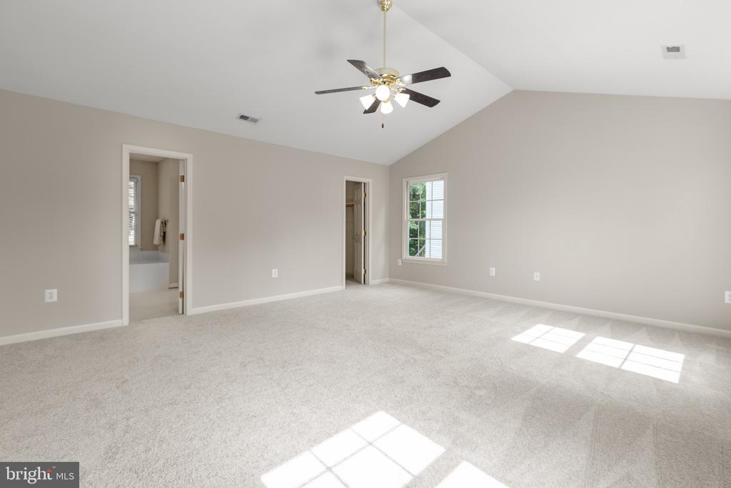 3514 CARLYLE CT, FREDERICKSBURG, Virginia 22408, 5 Bedrooms Bedrooms, ,3 BathroomsBathrooms,Residential,3514 CARLYLE CT,VASP2043482 MLS # VASP2043482