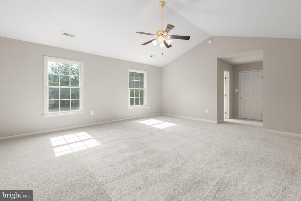 3514 CARLYLE CT, FREDERICKSBURG, Virginia 22408, 5 Bedrooms Bedrooms, ,3 BathroomsBathrooms,Residential,3514 CARLYLE CT,VASP2043482 MLS # VASP2043482