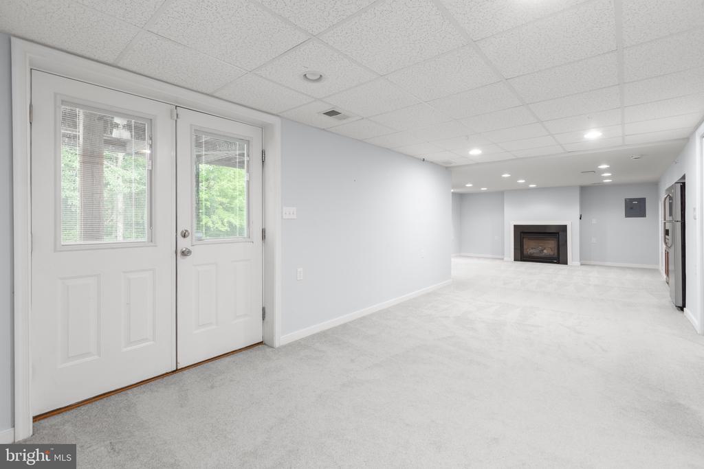 3514 CARLYLE CT, FREDERICKSBURG, Virginia 22408, 5 Bedrooms Bedrooms, ,3 BathroomsBathrooms,Residential,3514 CARLYLE CT,VASP2043482 MLS # VASP2043482