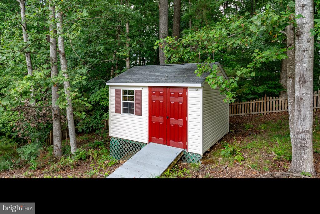 3514 CARLYLE CT, FREDERICKSBURG, Virginia 22408, 5 Bedrooms Bedrooms, ,3 BathroomsBathrooms,Residential,3514 CARLYLE CT,VASP2043482 MLS # VASP2043482
