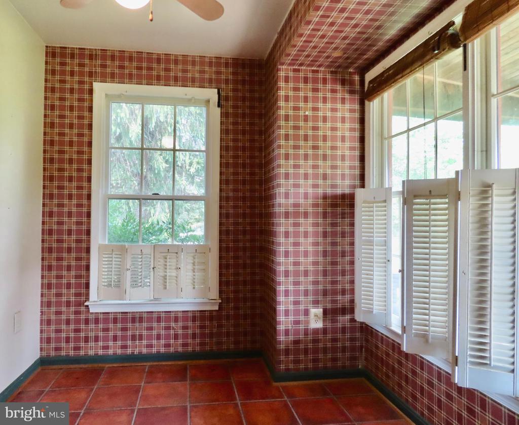 13782 CREST HILL RD, FLINT HILL, Virginia 22637, 1 Bedroom Bedrooms, ,2 BathroomsBathrooms,Residential,13782 CREST HILL RD,VARP2002728 MLS # VARP2002728