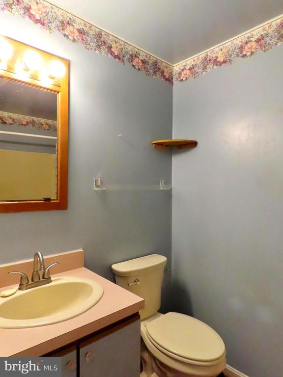 13782 CREST HILL RD, FLINT HILL, Virginia 22637, 1 Bedroom Bedrooms, ,2 BathroomsBathrooms,Residential,13782 CREST HILL RD,VARP2002728 MLS # VARP2002728