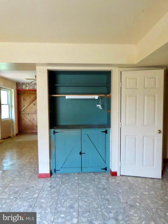 13782 CREST HILL RD, FLINT HILL, Virginia 22637, 1 Bedroom Bedrooms, ,2 BathroomsBathrooms,Residential,13782 CREST HILL RD,VARP2002728 MLS # VARP2002728