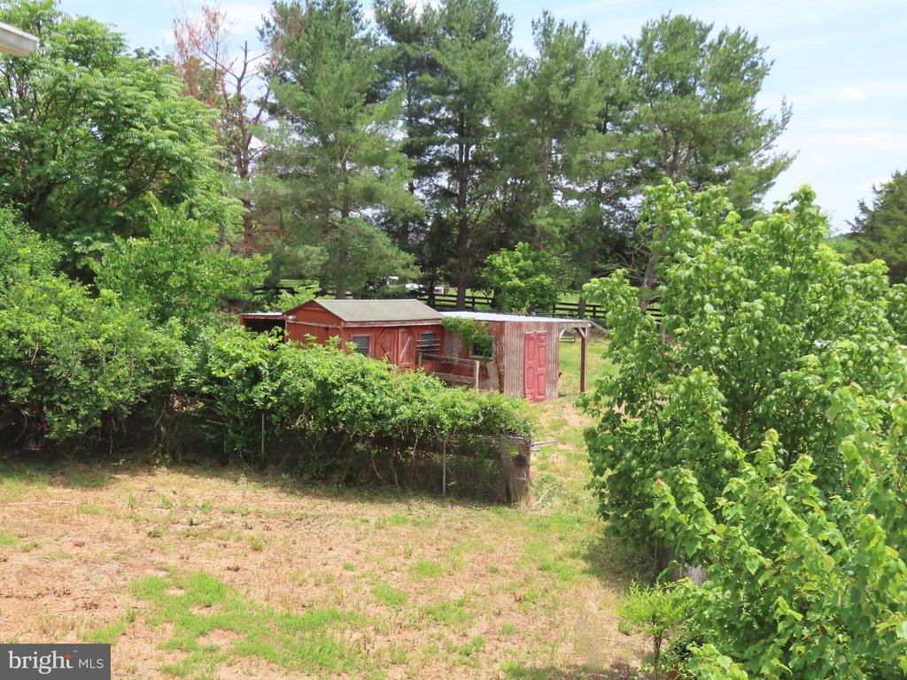 13782 CREST HILL RD, FLINT HILL, Virginia 22637, 1 Bedroom Bedrooms, ,2 BathroomsBathrooms,Residential,13782 CREST HILL RD,VARP2002728 MLS # VARP2002728
