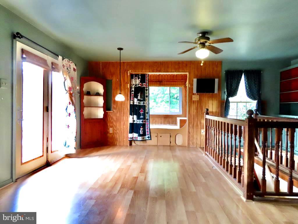 13782 CREST HILL RD, FLINT HILL, Virginia 22637, 1 Bedroom Bedrooms, ,2 BathroomsBathrooms,Residential,13782 CREST HILL RD,VARP2002728 MLS # VARP2002728