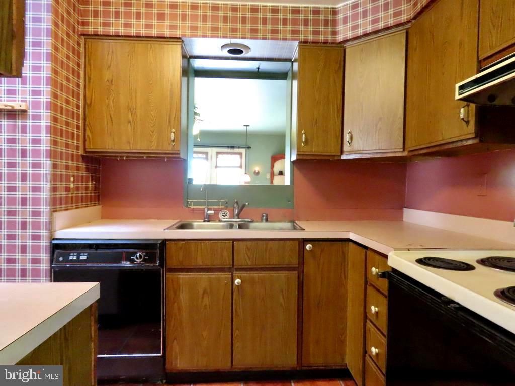 13782 CREST HILL RD, FLINT HILL, Virginia 22637, 1 Bedroom Bedrooms, ,2 BathroomsBathrooms,Residential,13782 CREST HILL RD,VARP2002728 MLS # VARP2002728