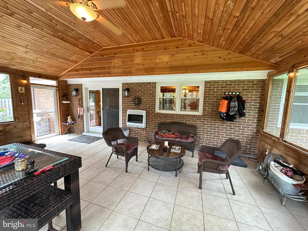 579 CIRCLE VIEW RD, LURAY, Virginia 22835, 4 Bedrooms Bedrooms, ,3 BathroomsBathrooms,Residential,579 CIRCLE VIEW RD,VAPA2006664 MLS # VAPA2006664 579 CIRCLE VIEW RD, LURAY, Virginia 22835, 4 Bedrooms Bedrooms, ,3 BathroomsBathrooms,Residential,579 CIRCLE VIEW RD,VAPA2006664 MLS # VAPA2006664