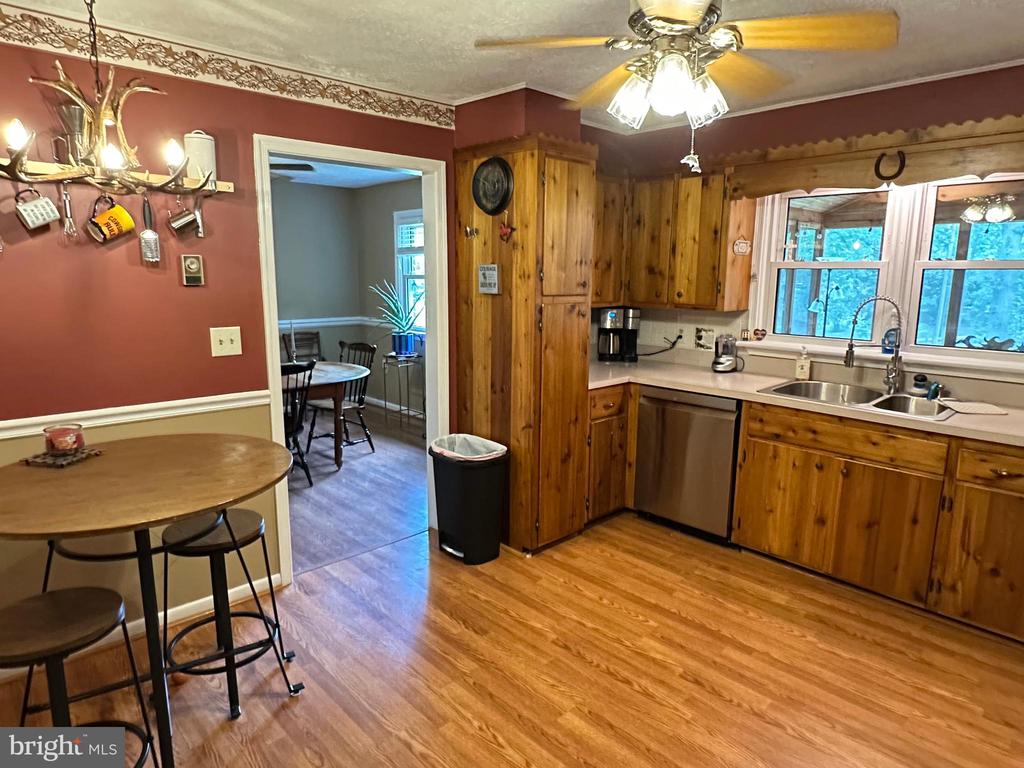 579 CIRCLE VIEW RD, LURAY, Virginia 22835, 4 Bedrooms Bedrooms, ,3 BathroomsBathrooms,Residential,579 CIRCLE VIEW RD,VAPA2006664 MLS # VAPA2006664 579 CIRCLE VIEW RD, LURAY, Virginia 22835, 4 Bedrooms Bedrooms, ,3 BathroomsBathrooms,Residential,579 CIRCLE VIEW RD,VAPA2006664 MLS # VAPA2006664