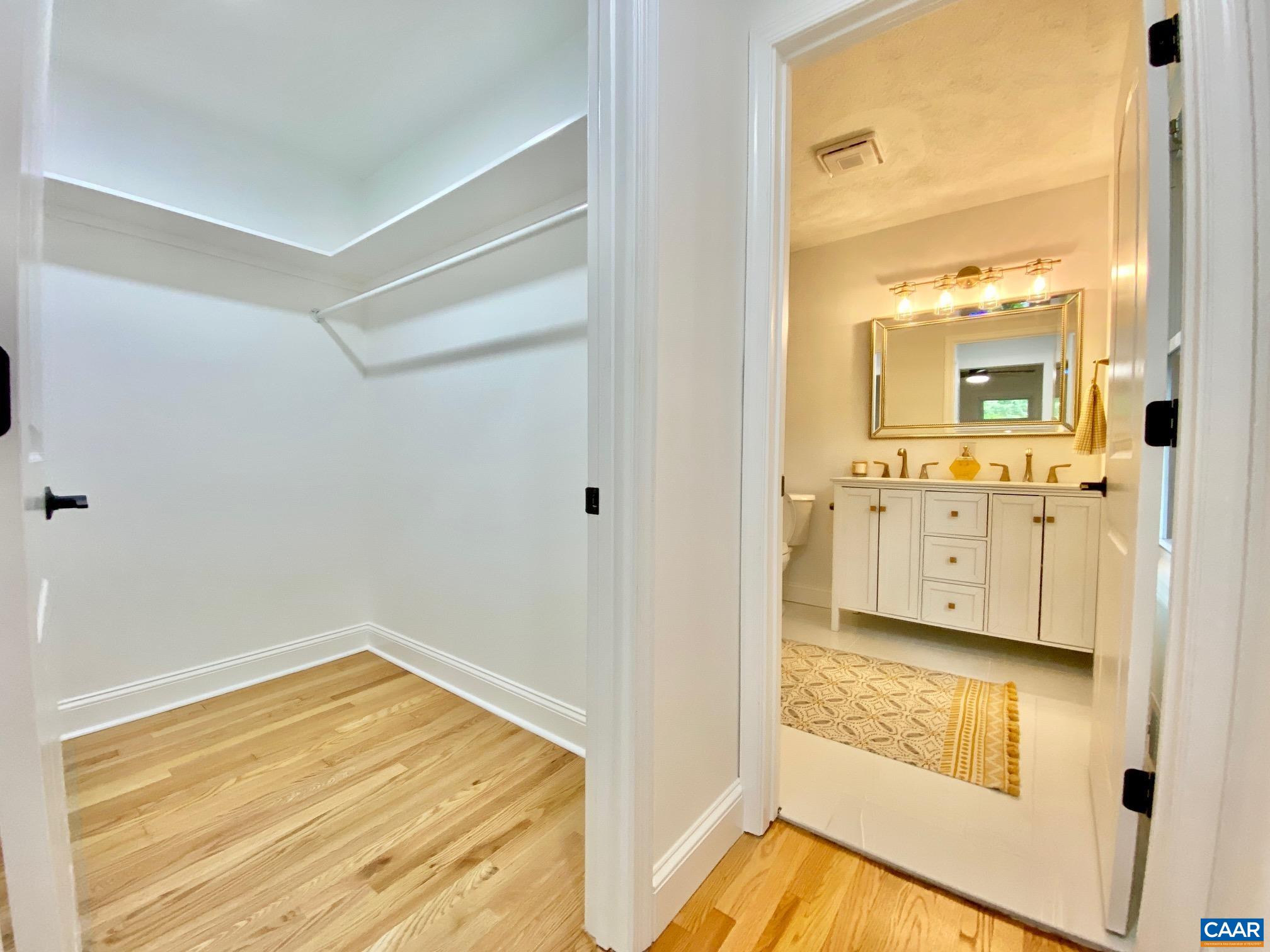 2305 WAYNE AVE, CHARLOTTESVILLE, Virginia 22901, 3 Bedrooms Bedrooms, ,2 BathroomsBathrooms,Residential,NEWLY UPDATED and GORGEOUS!,2305 WAYNE AVE,679334 MLS # 679334 2305 WAYNE AVE, CHARLOTTESVILLE, Virginia 22901, 3 Bedrooms Bedrooms, ,2 BathroomsBathrooms,Residential,NEWLY UPDATED and GORGEOUS!,2305 WAYNE AVE,679334 MLS # 679334