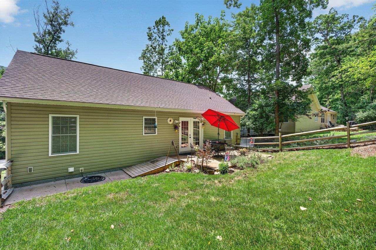 5215 TREVINO DR, MCGAHEYSVILLE, Virginia 22840, 3 Bedrooms Bedrooms, ,2 BathroomsBathrooms,Residential,5215 TREVINO DR,679387 MLS # 679387